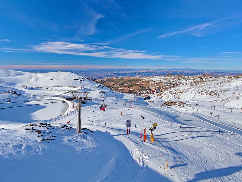 skiing in Spain